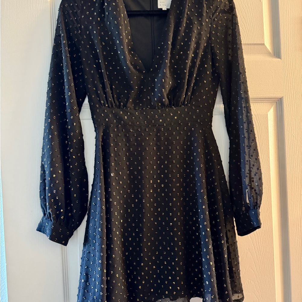 Elegant Black Dress with Gold Sparkles